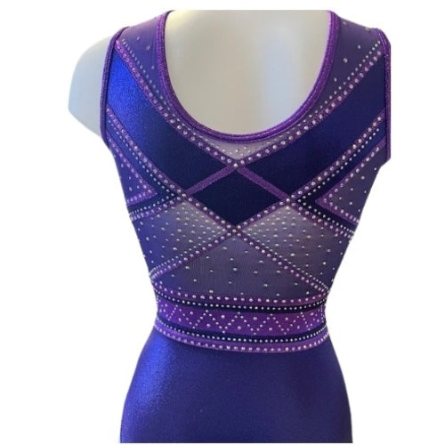 Turnanzug Amethyst, ärmellos, Violett mit Strasssteinen